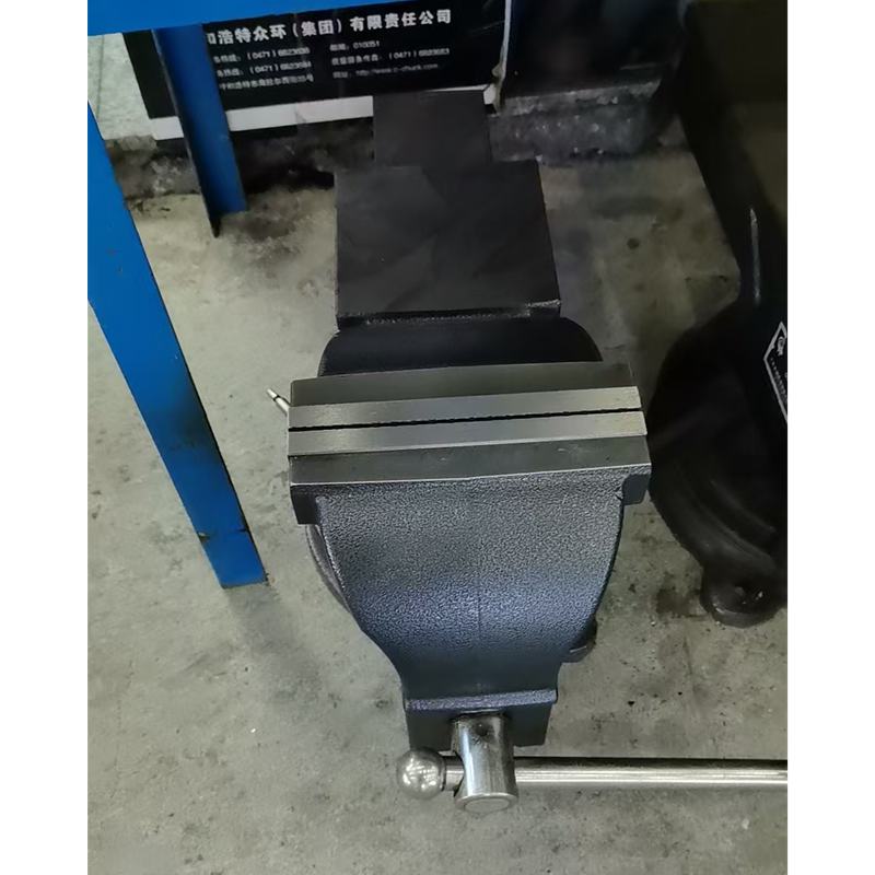 海建 重型活动带砧台虎钳