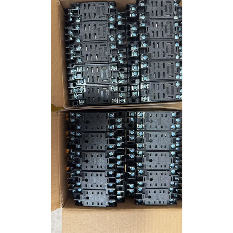 名杨 继电器底座